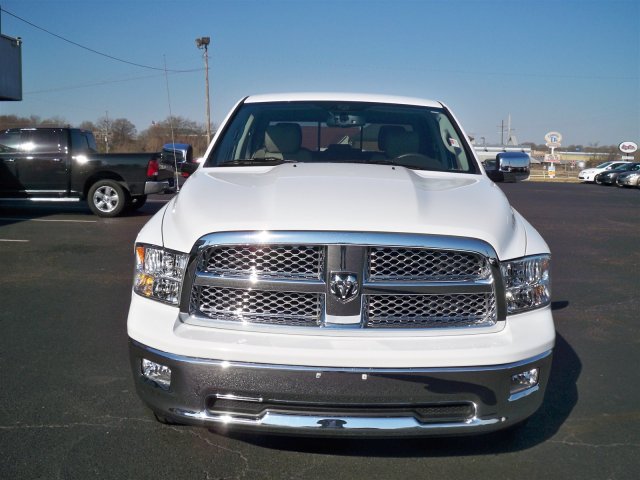 RAM Ram Pickup 2012 photo 2