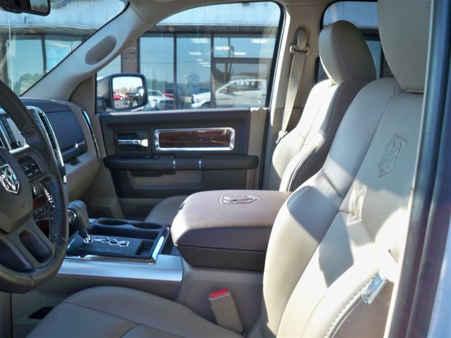 RAM Ram Pickup 2012 photo 4