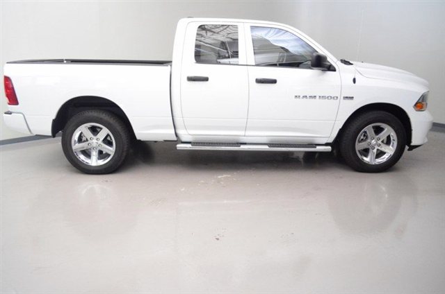 RAM Ram Pickup 2012 photo 2