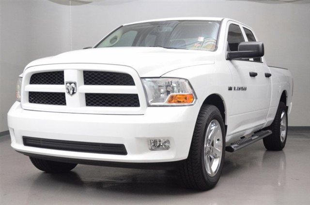 RAM Ram Pickup 2012 photo 3