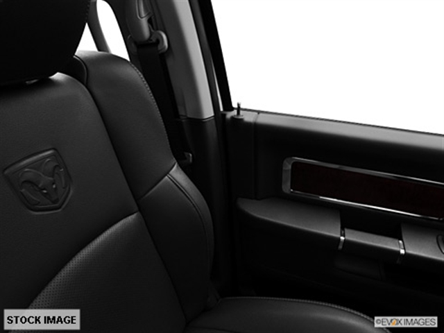 RAM Ram Pickup 2012 photo 4