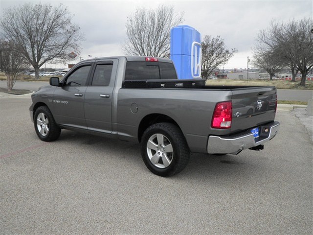 RAM Ram Pickup 2012 photo 2