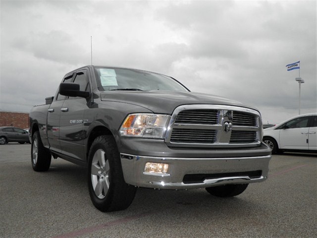 RAM Ram Pickup 2012 photo 5
