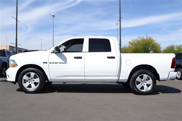 RAM Ram Pickup 2012 photo 3
