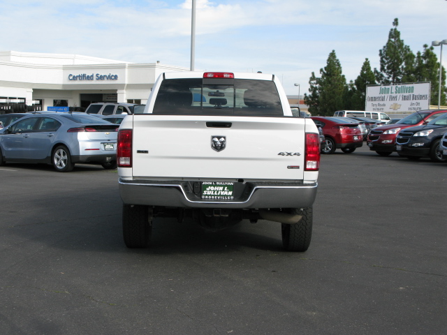 RAM Ram Pickup 2012 photo 2