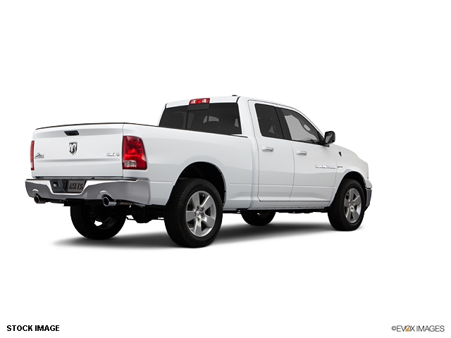 RAM Ram Pickup 2012 photo 2