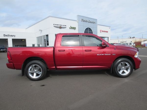 RAM Ram Pickup 2012 photo 3