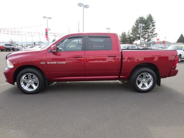 RAM Ram Pickup 2012 photo 4