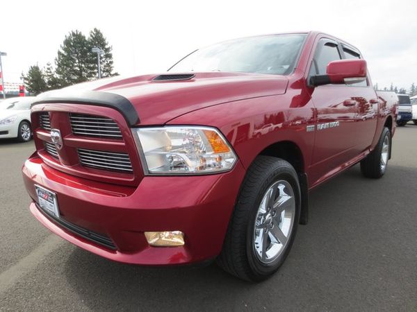 RAM Ram Pickup 2012 photo 5