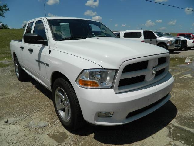 RAM Ram Pickup 2012 photo 4