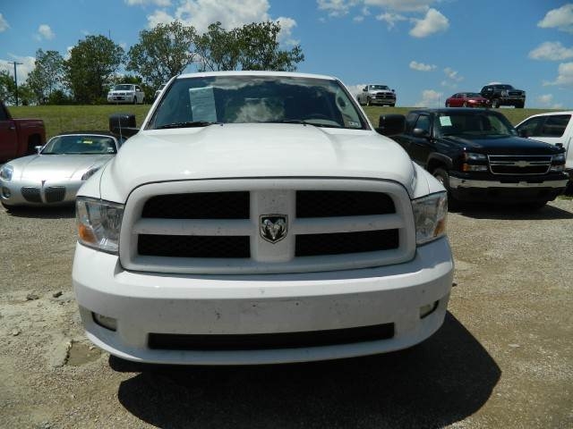 RAM Ram Pickup 2012 photo 5