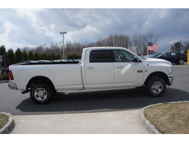 RAM Ram Pickup 2012 photo 2