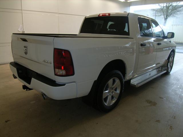 RAM Ram Pickup 2012 photo 3