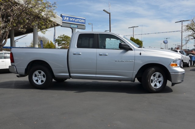 RAM Ram Pickup 2012 photo 2