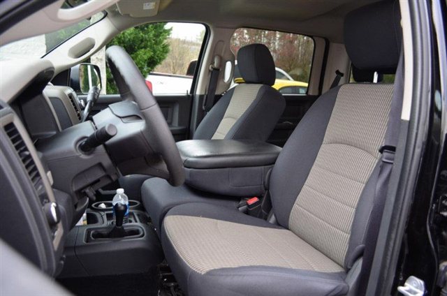 RAM Ram Pickup 2012 photo 2