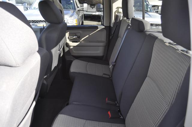 RAM Ram Pickup 2012 photo 1