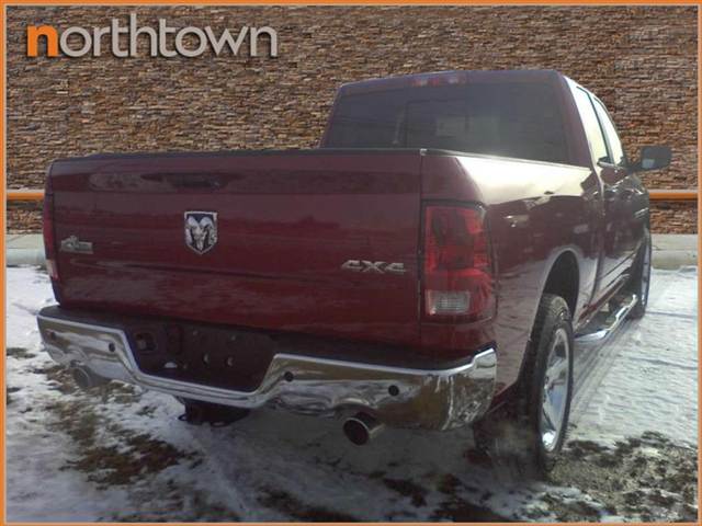 RAM Ram Pickup 2012 photo 2