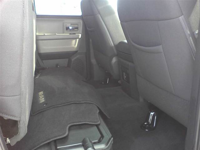 RAM Ram Pickup 2012 photo 5