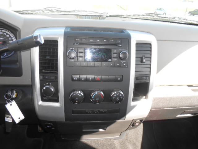 RAM Ram Pickup 2012 photo 3