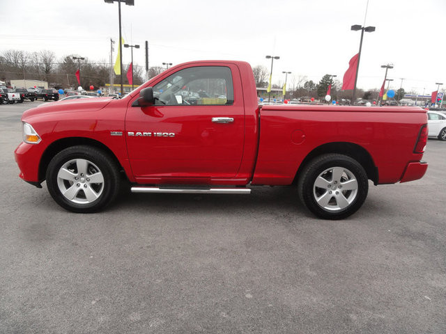 RAM Ram Pickup 2012 photo 4