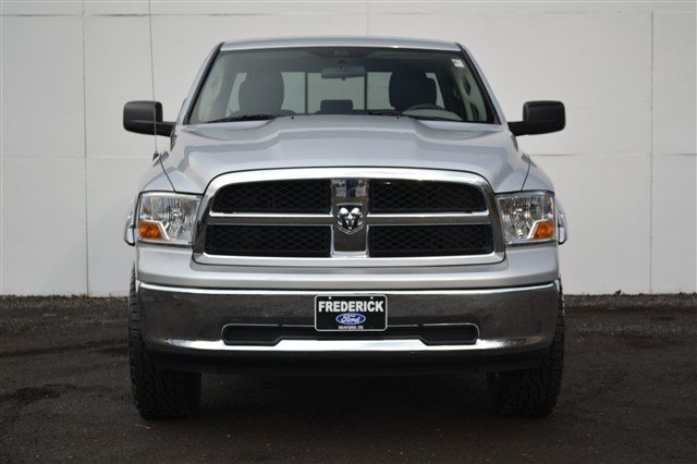 RAM Ram Pickup 2012 photo 2