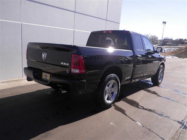 RAM Ram Pickup 2012 photo 4