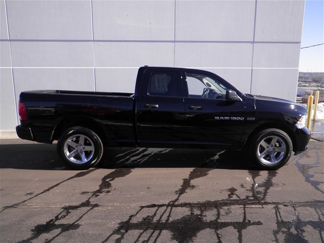 RAM Ram Pickup 2012 photo 5