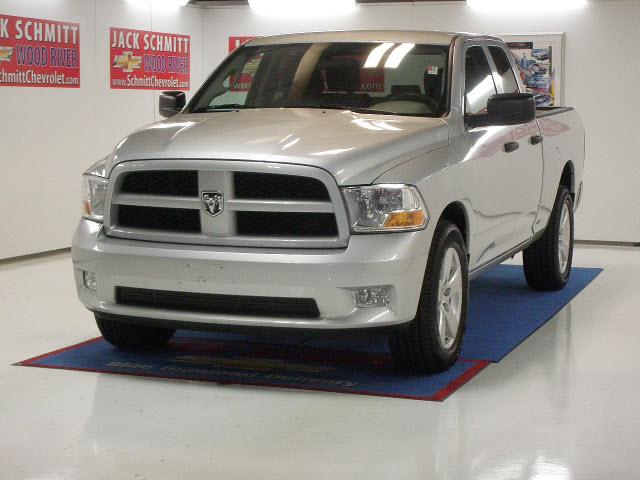 RAM Ram Pickup 2012 photo 3