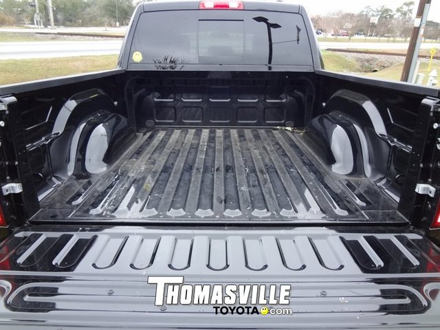 RAM Ram Pickup 2012 photo 2