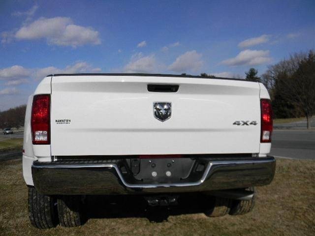 RAM Ram Pickup 2012 photo 3