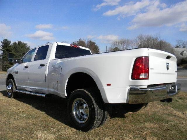RAM Ram Pickup 2012 photo 4
