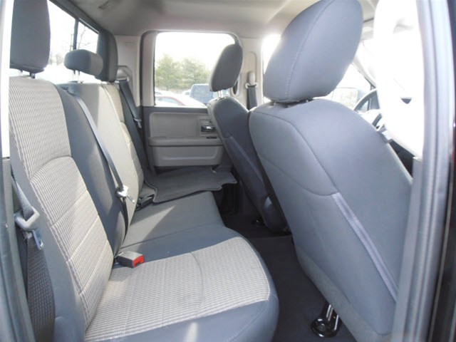 RAM Ram Pickup 2012 photo 2