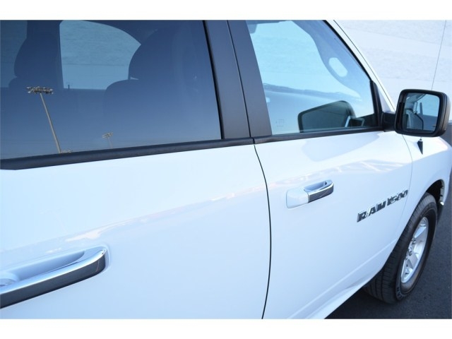 RAM Ram Pickup 2012 photo 4