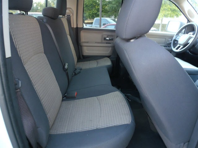 RAM Ram Pickup 2012 photo 2