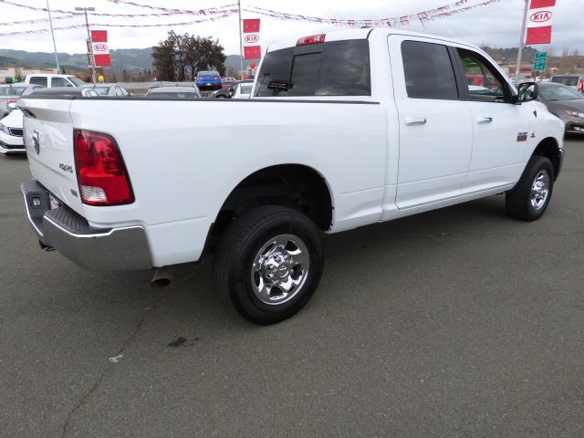 RAM Ram Pickup 2012 photo 2