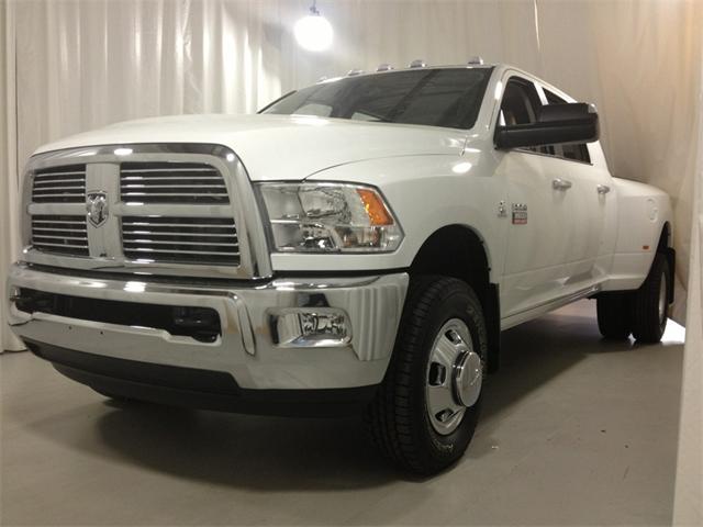 RAM Ram Pickup 2012 photo 2
