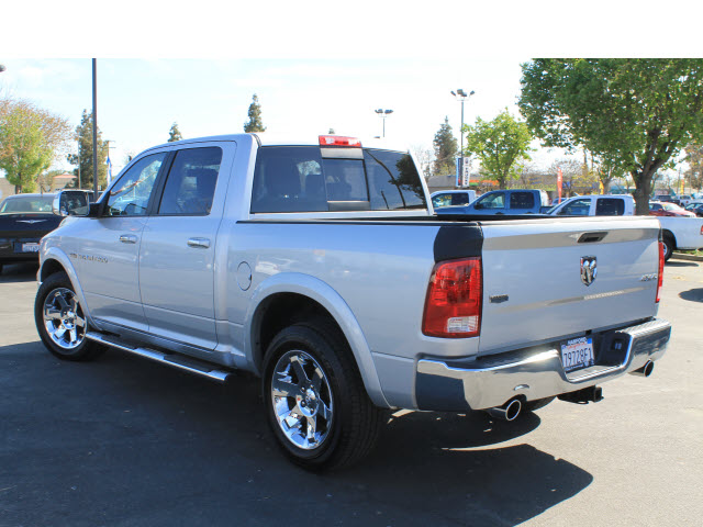 RAM Ram Pickup 2012 photo 2