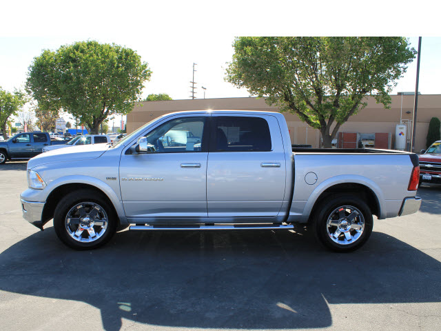 RAM Ram Pickup 2012 photo 3