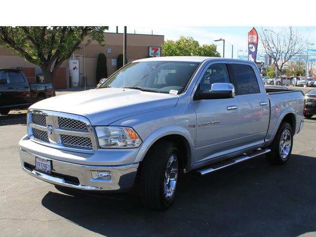RAM Ram Pickup 2012 photo 4