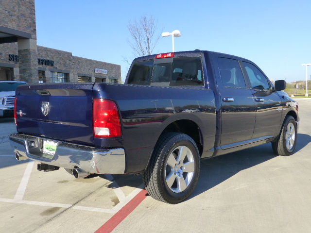 RAM Ram Pickup 2012 photo 4