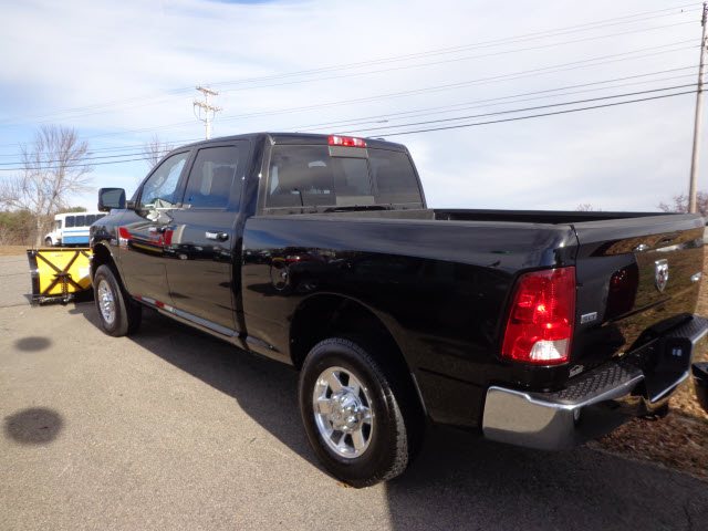 RAM Ram Pickup 2012 photo 5