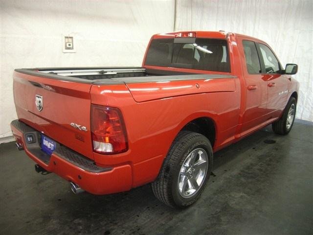 RAM Ram Pickup 2012 photo 4