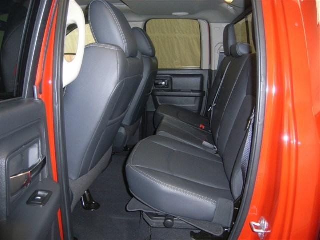 RAM Ram Pickup 2012 photo 5