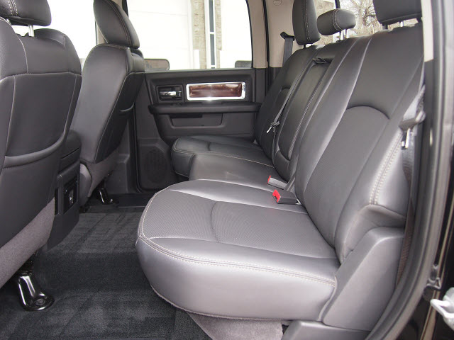 RAM Ram Pickup 2012 photo 3