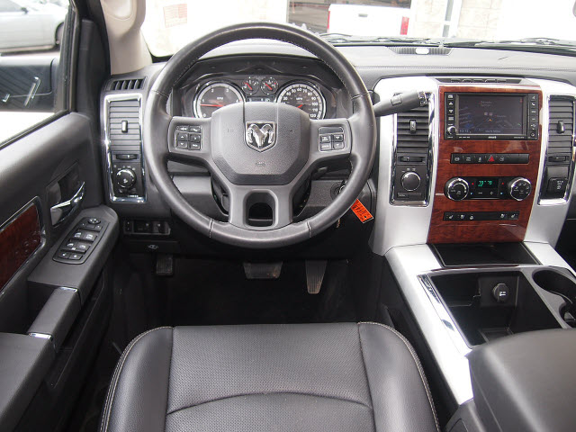 RAM Ram Pickup 2012 photo 5