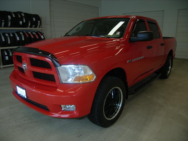 RAM Ram Pickup 2012 photo 1