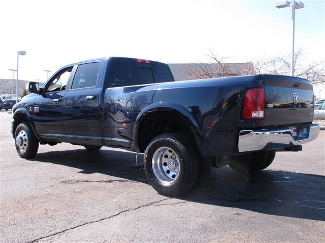 RAM Ram Pickup 2012 photo 2