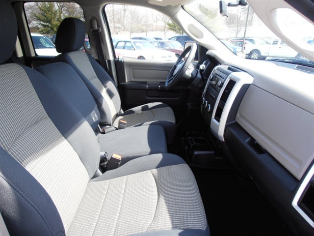 RAM Ram Pickup 2012 photo 1