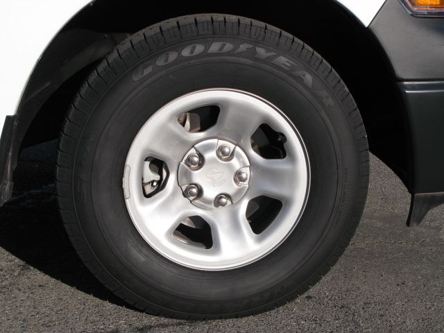 RAM Ram Pickup 2012 photo 2