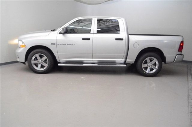 RAM Ram Pickup 2012 photo 4